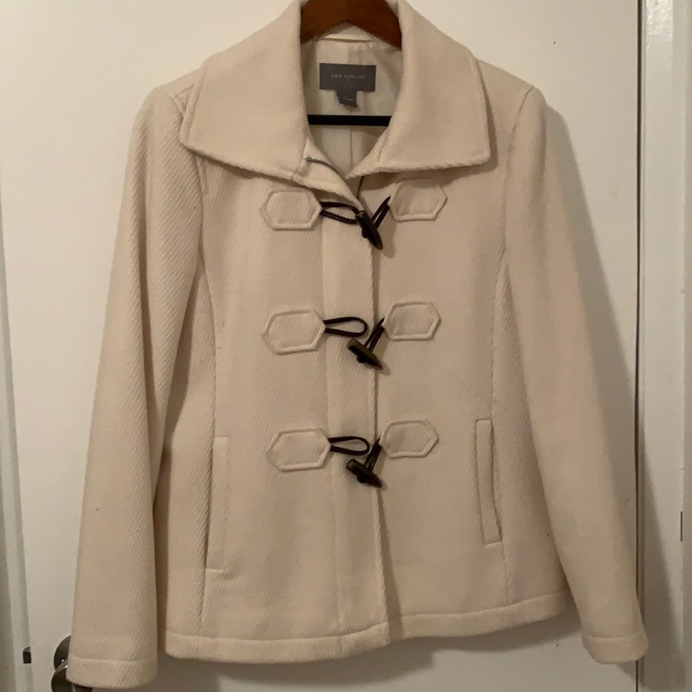 Ann Taylor ivory corduroy coat size L.